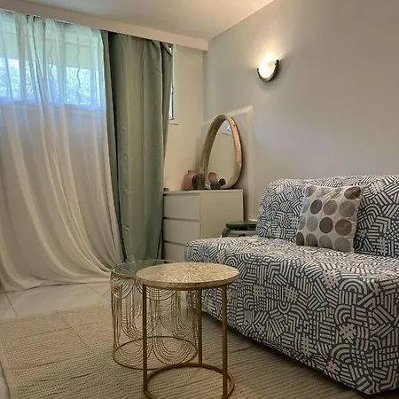 Апартаменты Chez Lovely